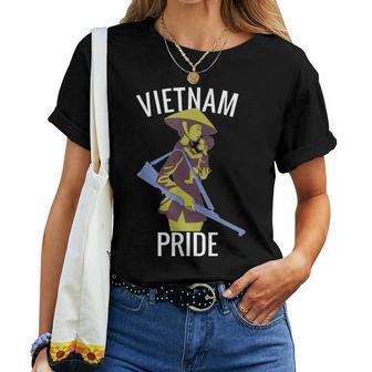 Retro Militant Vietnam Pride Vietnamese Mom I Love Vietnam Women T-shirt - Monsterry AU