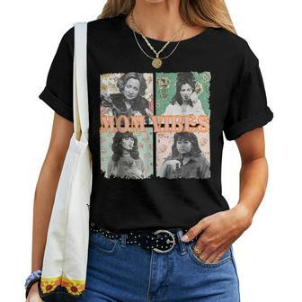 Retro Mom 90’S Vibes Vintage Mother's Day Mom Womens Women T-shirt | Mazezy AU