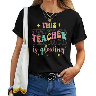 This Teacher Is Glowing Hello Summer A End Of School Women T-shirt - Seseable