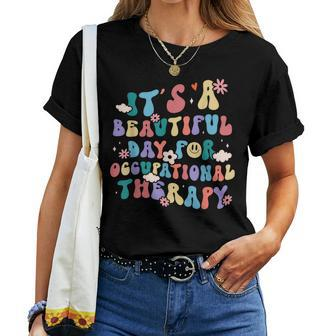 Trendy Occupational Therapy Therapist Groovy Retro Women T-shirt - Thegiftio UK