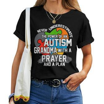 Never Underestimate The Power Of An Autism Grandma Women T-shirt - Monsterry