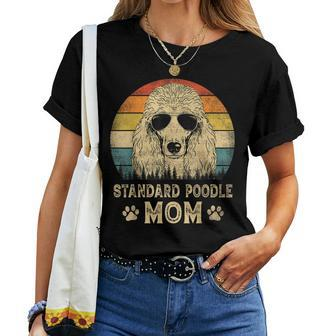 Vintage Standard Poodle Mom Dog Lovers Mother's Day Women T-shirt - Monsterry DE