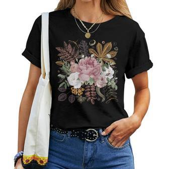 Vintage Wildflower Botanical Flower Women T-shirt - Monsterry AU