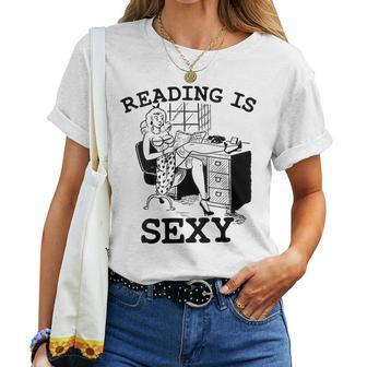 Sexy Pin Up Girl Comic Book Vintage Reading Is Sexy Women T-shirt - Monsterry UK