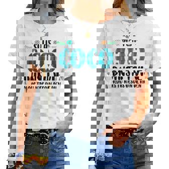 Si Tu As Coco Dans Ta Vie Alors Tu N'as Besoin De Rien Avec Col En V T-shirt femme - Cadeauxyz