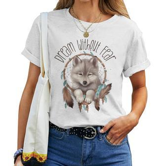 Vintage Western Dreamcatcher Wolf Graphic Wolf Women Women T-shirt | Mazezy