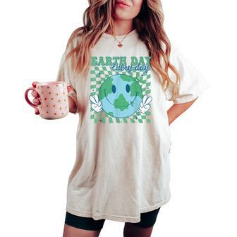 Earth Day Everyday Teacher Mother Earth Planet Anniversary Women's Oversized Comfort T-shirt | Mazezy