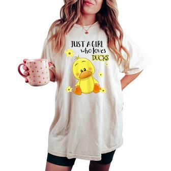 Just A Girl Who Loves Ducks Women's Oversized Comfort T-shirt - Monsterry AU