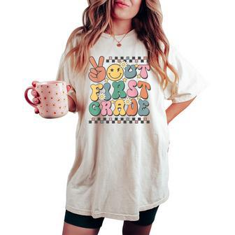 School Last Day Of 1St Grade Groovy Peace Out First Grade Women's Oversized Comfort T-shirt - Monsterry AU
