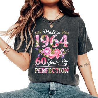 60 Year Old Made In 1964 Birthday Floral 60Th Birthday Women Women's Oversized Comfort T-Shirt - Seseable