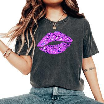 80S & 90S Kiss Mouth Lips Motif Vintage Purple Women's Oversized Comfort T-Shirt - Thegiftio UK