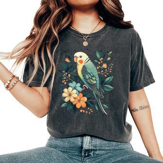 Budgie Parakeet Bird Mom Budgerigar Parrot Vintage Flower Women's Oversized Comfort T-Shirt - Monsterry AU