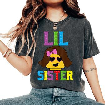 Building Blocks Lil Sister Master Builder Family Matching Women's Oversized Comfort T-Shirt - Monsterry DE
