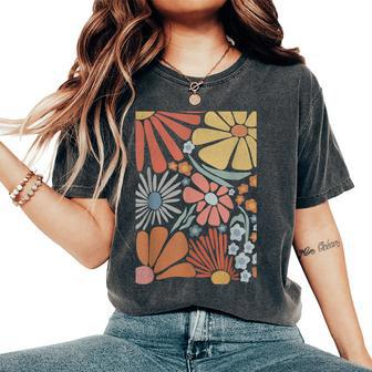 Colorful Summer Groovy Floral Colorful Retro Flowers Women's Oversized Comfort T-Shirt - Thegiftio UK