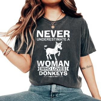 Donkey Lover Never Underestimate A Woman Who Women's Oversized Comfort T-Shirt - Thegiftio UK