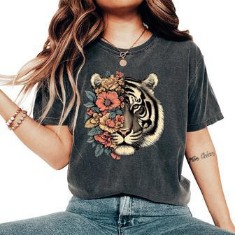 Floral Tiger Girls Flowers Tiger Face For Tigers Lover Women's Oversized Comfort T-Shirt - Monsterry