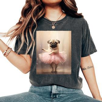 Pug Dancing Cute Pug Girls Pug Lover Pug Women's Oversized Comfort T-Shirt | Mazezy DE