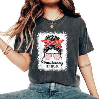 Strawberry Festival Fruit Lover & Girls Cute Mom Women's Oversized Comfort T-Shirt - Monsterry CA