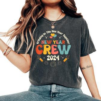 Groovy 2024 New Year's Crew Family Couple Friends Matching Women's Oversized Comfort T-Shirt - Thegiftio UK