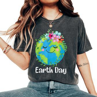 Happy Earth Day Cute Earth With Floral Earth Day 2024 Women's Oversized Comfort T-Shirt - Seseable