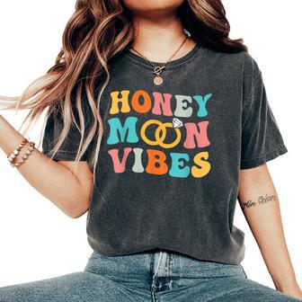 Honeymoon Vibes Retro Groovy Vintage Just Married Couple Women's Oversized Comfort T-Shirt - Thegiftio UK