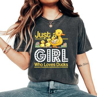 Just A Girl Who Loves Ducks Cute Duck Family Women's Oversized Comfort T-Shirt - Seseable
