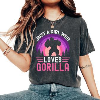 Just A Girl Who Loves Gorillas Great Retro Vintage Gorilla Women's Oversized Comfort T-Shirt - Monsterry DE