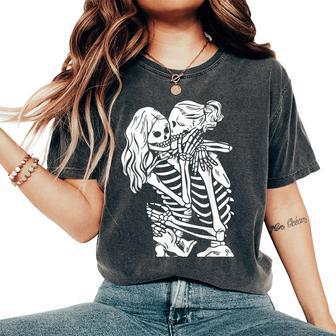 Lesbian Couple Lgbtq Pride Of Woman Skeletons Lovers Kissing Women's Oversized Comfort T-Shirt - Monsterry