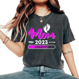 Mom 2023 Loading Women's Oversized Comfort T-Shirt - Monsterry UK