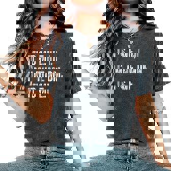 Its Me Hi I'm The Mom Its Me Women's Oversized Comfort T-Shirt | Mazezy