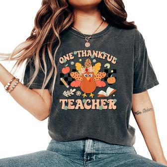 One Thankful Teacher Thanksgiving Retro Groovy Fall Teachers Women's Oversized Comfort T-Shirt - Thegiftio UK