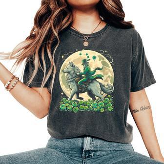 Patrick's Leprechaun Riding Wolf Vintage Loves Wolves Women's Oversized Comfort T-Shirt - Monsterry CA