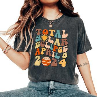 Retro Groovy Total Solar Eclipse April 08 2024 Women's Oversized Comfort T-Shirt - Seseable