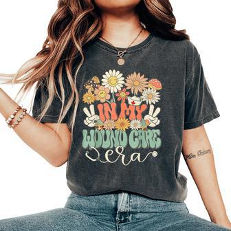 Retro Groovy In My Wound Care Era Nurse Floral Hippie Daisy Women's Oversized Comfort T-Shirt - Seseable