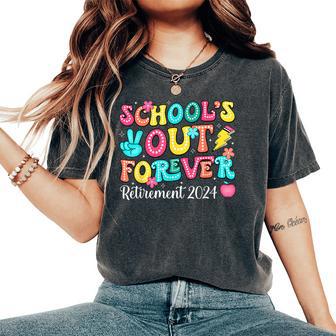 School's Out Forever Retired Groovy Teacher Retirement 2024 Women's Oversized Comfort T-Shirt - Monsterry UK