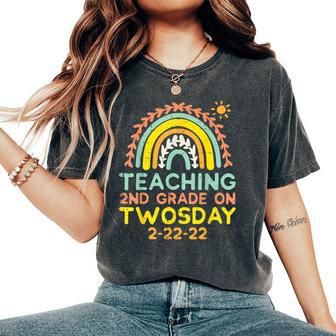 Teaching 2Nd Grade Twosday 2-22-22 Rainbow 2S Teacher Women Women's Oversized Comfort T-Shirt - Monsterry