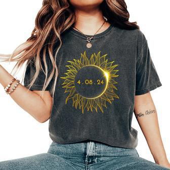 Total Solar Eclipse Eclipse Sunflower 2024 Women's Oversized Comfort T-Shirt - Seseable