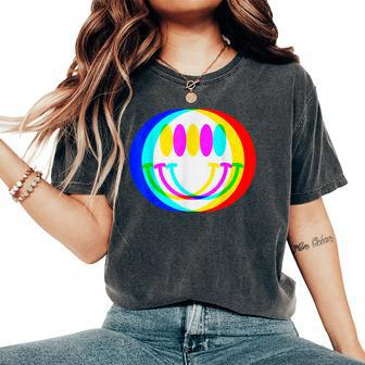 Trendy Happy Face Retro Groovy Smile Face Illusion Women's Oversized Comfort T-Shirt - Seseable
