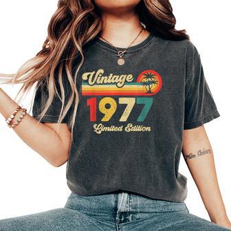 Vintage 1977 Birthday Retro Legend Since 1977 Women's Oversized Comfort T-Shirt - Thegiftio UK