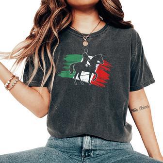 Vintage Italian Italy Flag Horse Jumping Equestrian Women's Oversized Comfort T-Shirt - Monsterry DE