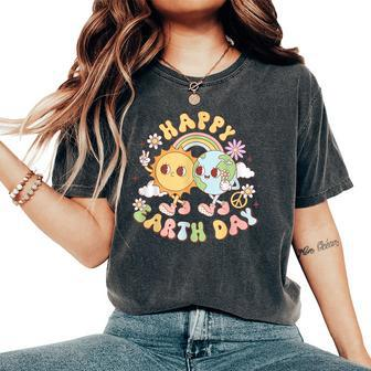 Wave Groovy Happy Earth Day 2024 Make Earth Day Every Day Women's Oversized Comfort T-Shirt - Seseable