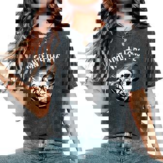 White Horse Cowboy Guitar Sunset Country Music Concert Vibes Women's Oversized Comfort T-Shirt | Seseable CA