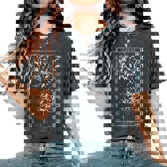 White Spider Lily In Japanese Grunge Anime Floral Aesthetic Women's Oversized Comfort T-Shirt - Thegiftio