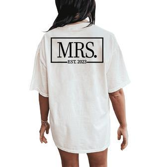 Mrs Est 2023 Married Couple Wife Husband Mr Wedding Mrs Women's Oversized Comfort T-Shirt Back Print - Seseable