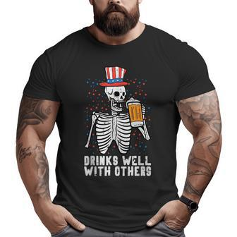 4Th Of July Skeleton American Flag Patriotic Dad Men Patriotic Big and Tall Men T-shirt | Mazezy