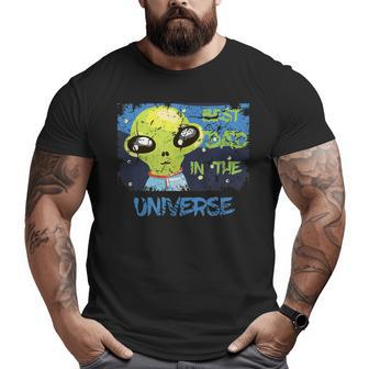 Best Dad In The Universe Alien Distressed Big and Tall Men T-shirt | Mazezy