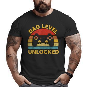 Dad Level Unlocked Vingtage Gaming Fathers Day New Dad Gamer Big and Tall Men T-shirt | Mazezy