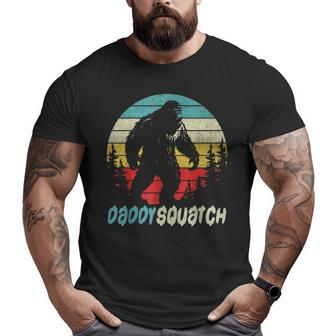 Daddysquatch Bigfoot Lovers Father's Day Men Dad Big and Tall Men T-shirt | Mazezy