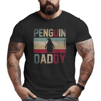 Father's Day Idea Animal Lover Dad Retro Penguin Big and Tall Men T-shirt | Mazezy