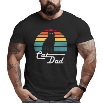 Mens Cat Dad Vintage Style Cat Lover Big and Tall Men T-shirt | Mazezy